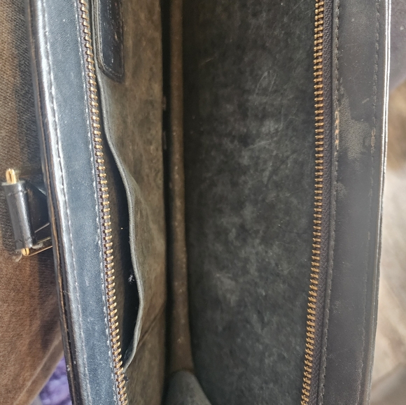 Louis Vuitton epi triangle long clutch - Picture 3 of 14